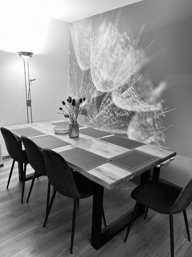Apartmany Catalina Nesvady Εξωτερικό φωτογραφία