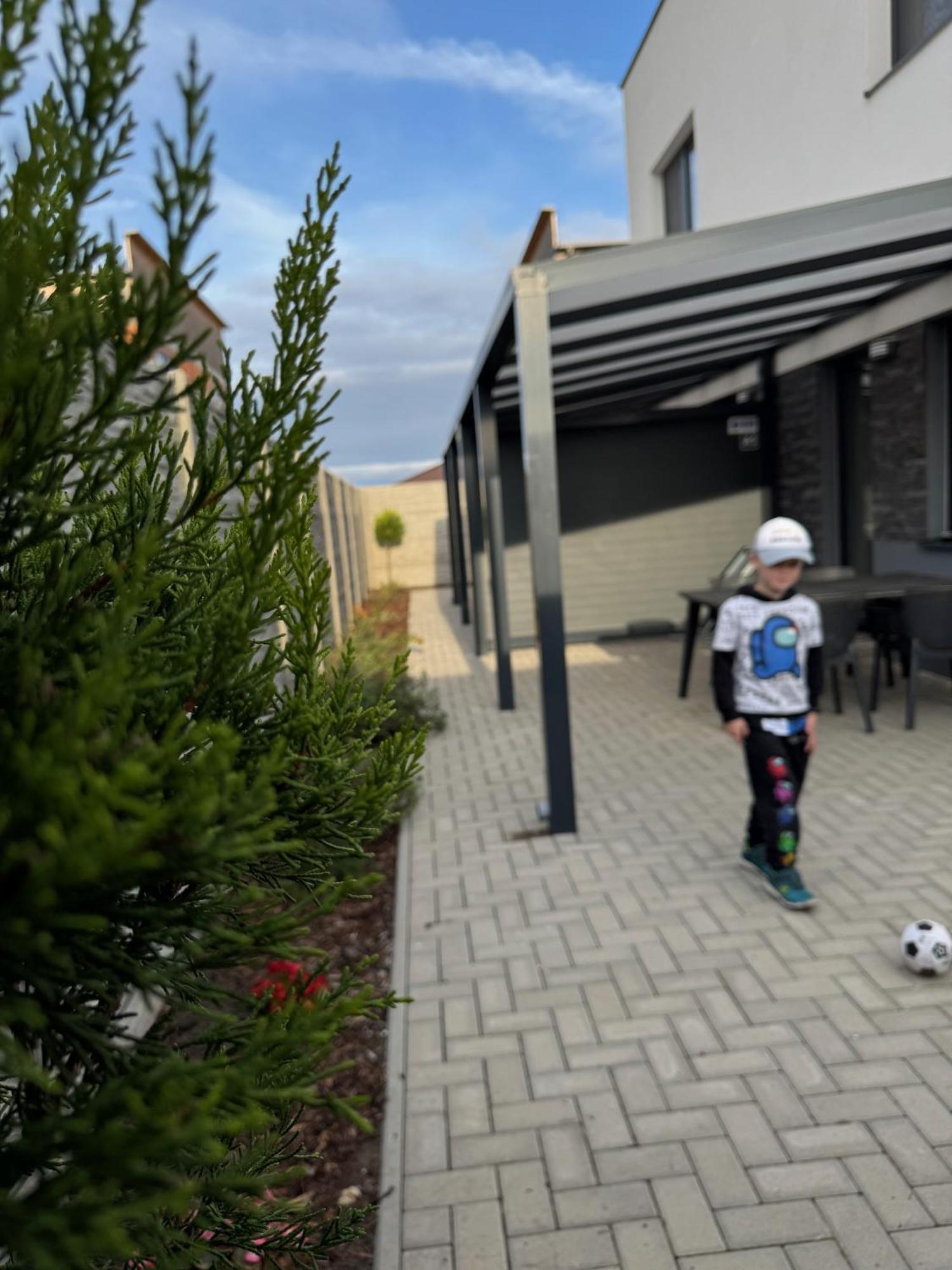 Apartmany Catalina Nesvady Εξωτερικό φωτογραφία